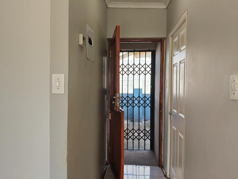 To Let 2 Bedroom Property for Rent in Mthata Eastern Cape